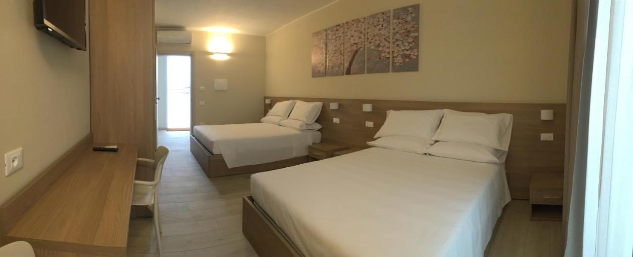 Terrazza Rooms Castrezatto Exterior photo